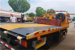 岳阳街道附近拖车电话号码服务