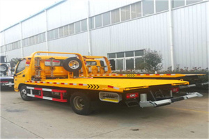 岳阳街道附近拖车救援搭电