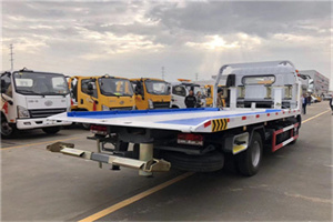 岳阳街道汽车救援补胎